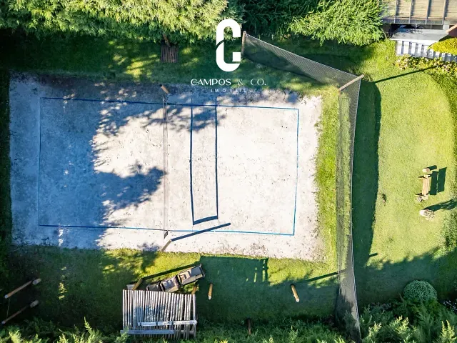 Casa com 6500m² 10 quartos e 10 banheiros, à venda, no bairro Vila Floresta em Campos do Jordão