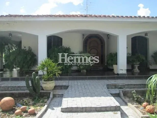 Casa com 540m² 4 quartos e 5 banheiros, para alugar, no bairro Jardim de Itapoan em Paulínia