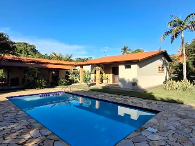 Casa com 2680m² 4 quartos e 8 banheiros, à venda, no bairro Condomínio Fechado Village Haras São Luiz II em Salto