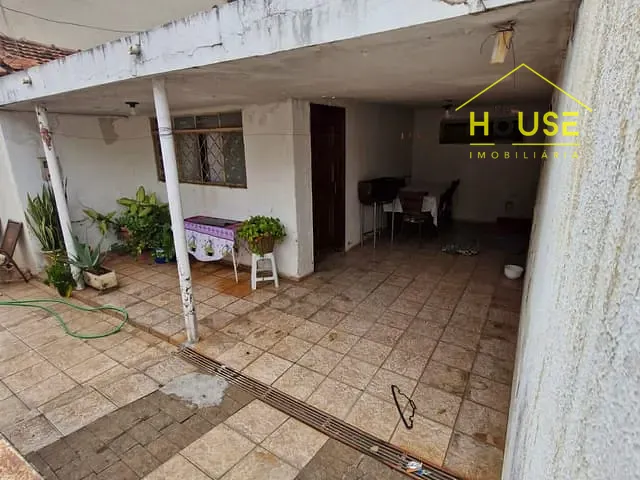 Casa 2 quartos e 1 banheiro, à venda, no bairro Jardim Genevi em Fernandópolis