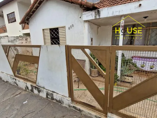 Casa 2 quartos e 1 banheiro, à venda, no bairro Jardim Genevi em Fernandópolis