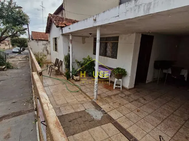 Casa 2 quartos e 1 banheiro, à venda, no bairro Jardim Genevi em Fernandópolis