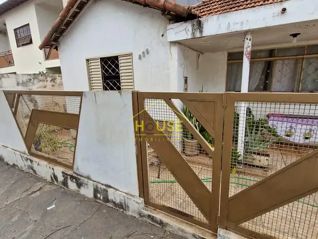 Casa 2 quartos e 1 banheiro, à venda, no bairro Jardim Genevi em Fernandópolis