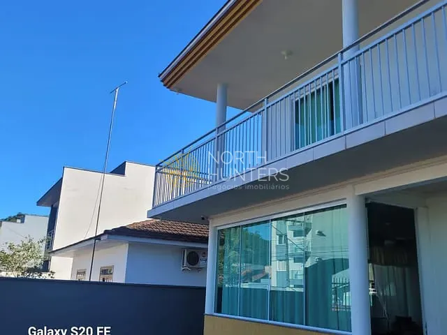 Casa com 264m² 5 quartos e 5 banheiros, à venda, no bairro Aventureiro em Joinville