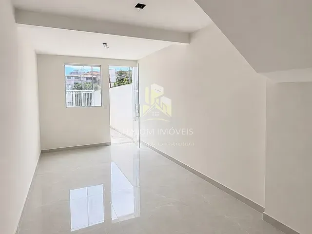 Casa 2 quartos e 1 banheiro, à venda, no bairro Mantiqueira em Belo Horizonte