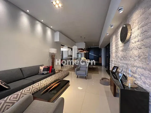 Casa com 747m² 3 quartos e 6 banheiros, à venda, no bairro Jardins Munique em Goiânia