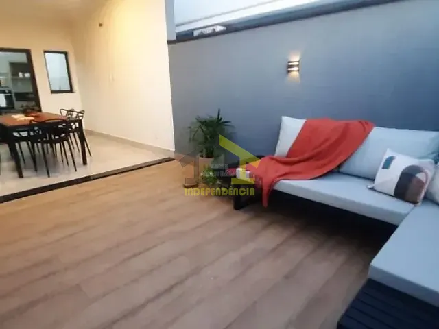 Casa com 250m² 3 quartos e 4 banheiros, à venda, no bairro Jardim Pedreira em Itu