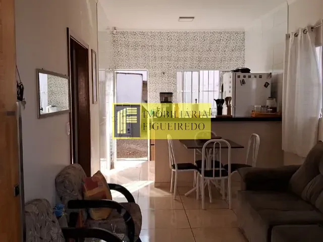 Casa com 80m² 3 quartos e 2 banheiros, à venda, no bairro Vila Santo Antônio em São José do Rio Preto