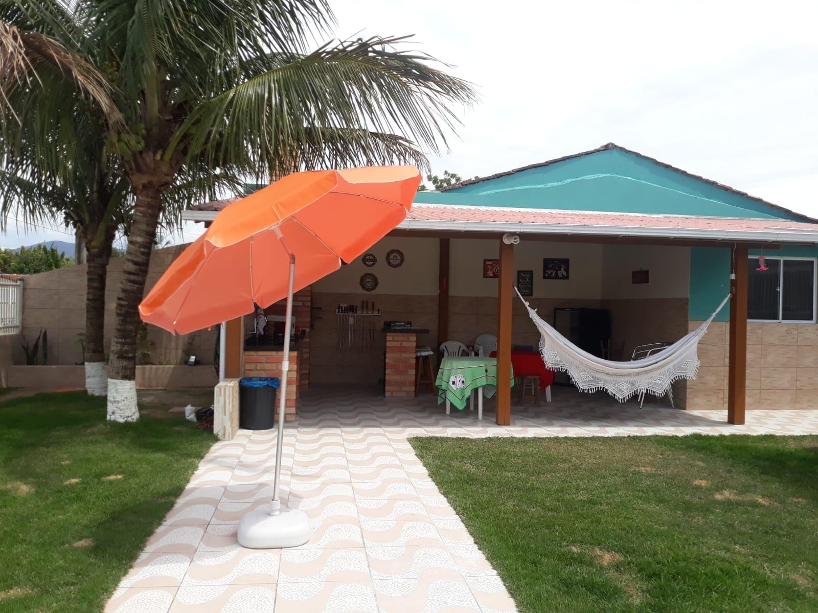 Casa à venda com 4 quartos, 180m² - Foto 2