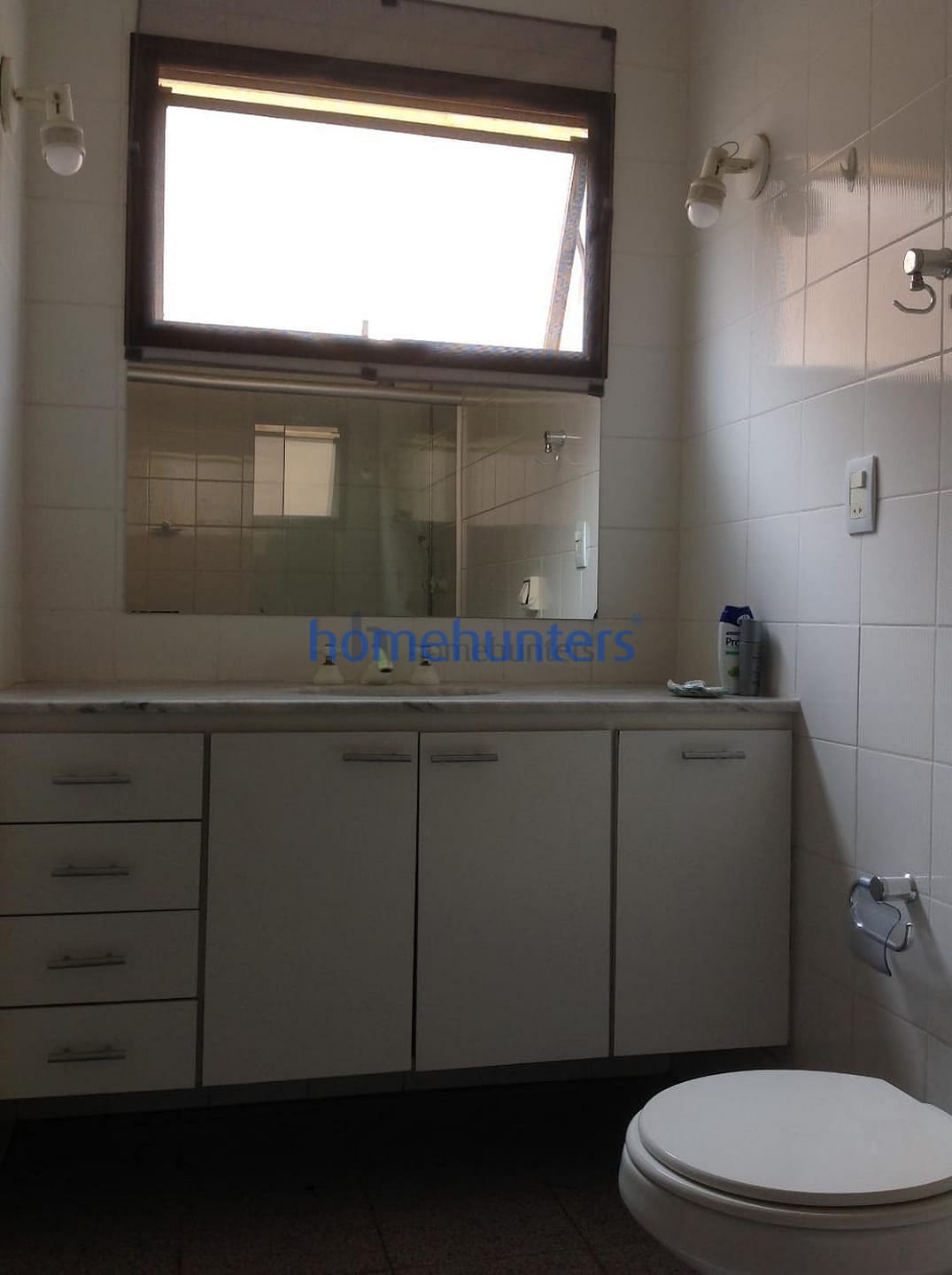 Casa para alugar com 5 quartos, 375m² - Foto 29