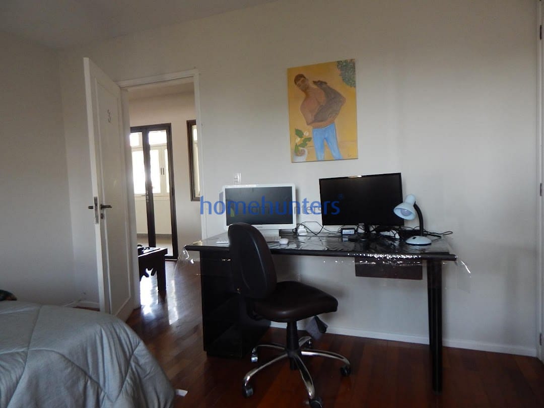 Casa para alugar com 5 quartos, 375m² - Foto 10