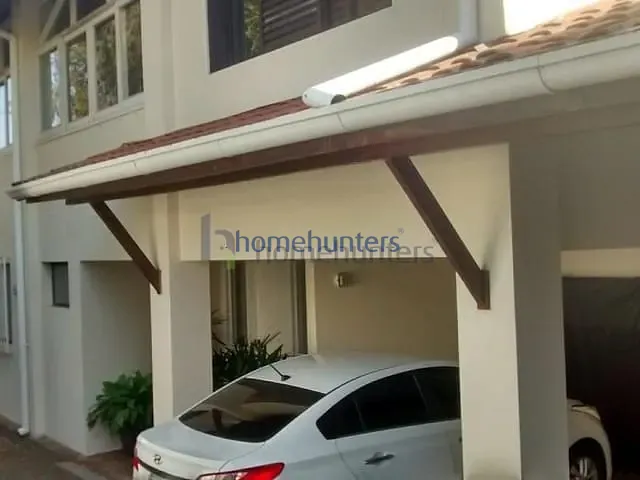 Casa com 524m² 5 quartos e 6 banheiros, para alugar, no bairro Vila Brandina em Campinas