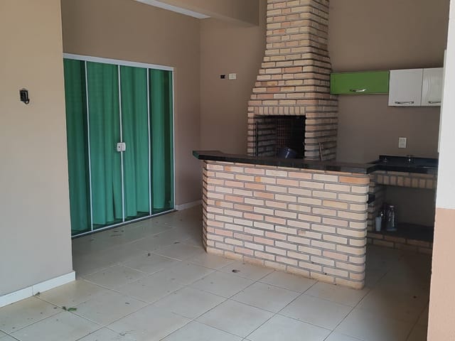 Casa 5 quartos e 6 banheiros, para alugar, no bairro Esperança em Londrina