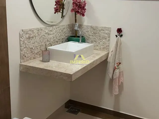 Casa com 300m² 4 quartos e 4 banheiros, à venda, no bairro Vila Romão em Salto