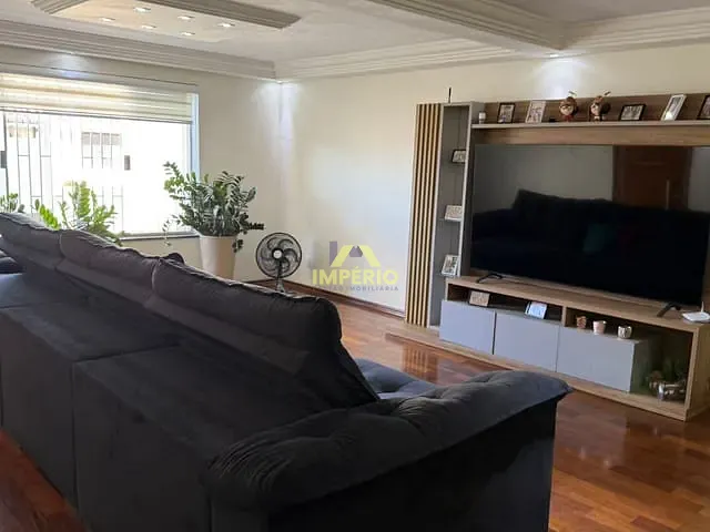 Casa com 300m² 4 quartos e 4 banheiros, à venda, no bairro Vila Romão em Salto