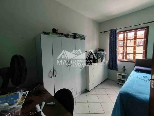 Casa 3 quartos e 1 banheiro, à venda, no bairro Madri em Palhoça