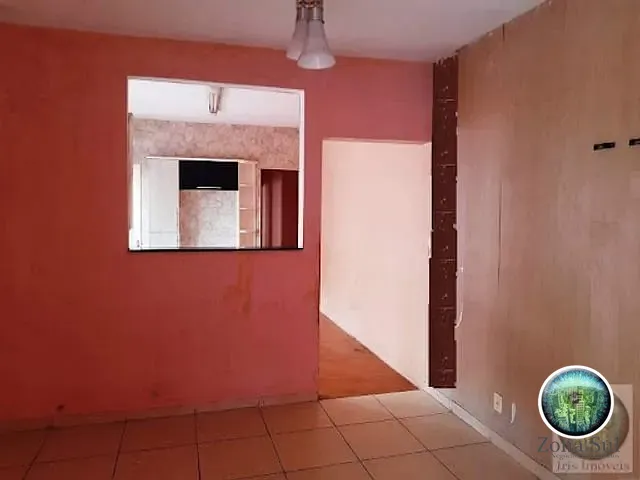 Casa com 100m² 2 quartos e 1 banheiro, à venda, no bairro Vila Barcelona em Sorocaba