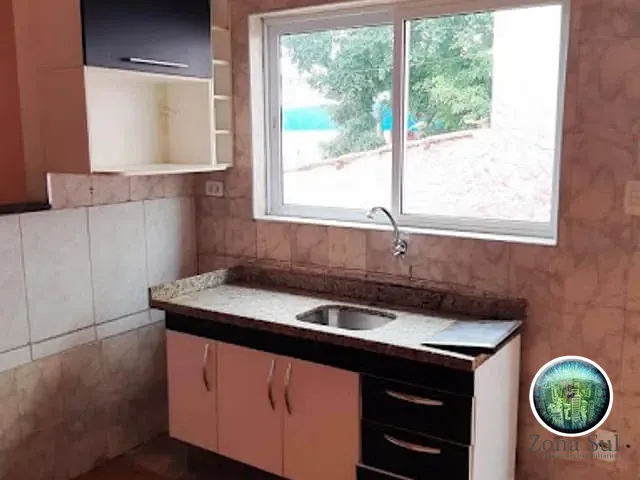 Casa com 100m² 2 quartos e 1 banheiro, à venda, no bairro Vila Barcelona em Sorocaba