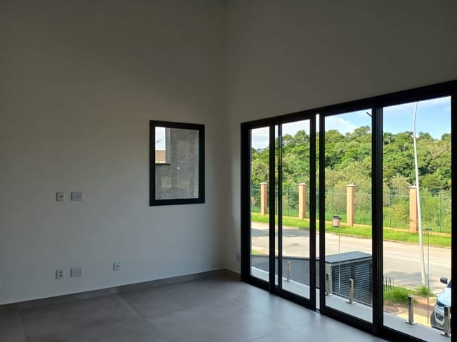 Casa com 440m² 4 quartos e 6 banheiros, à venda, no bairro Alphaville em Santana de Parnaíba