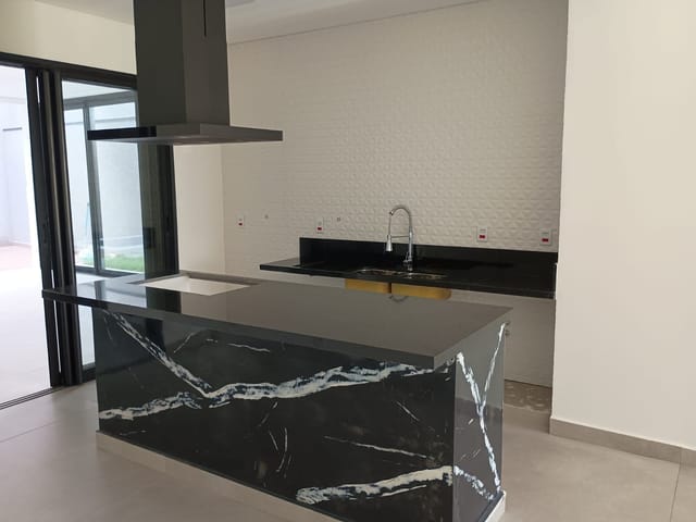 Casa com 440m² 4 quartos e 6 banheiros, à venda, no bairro Alphaville em Santana de Parnaíba