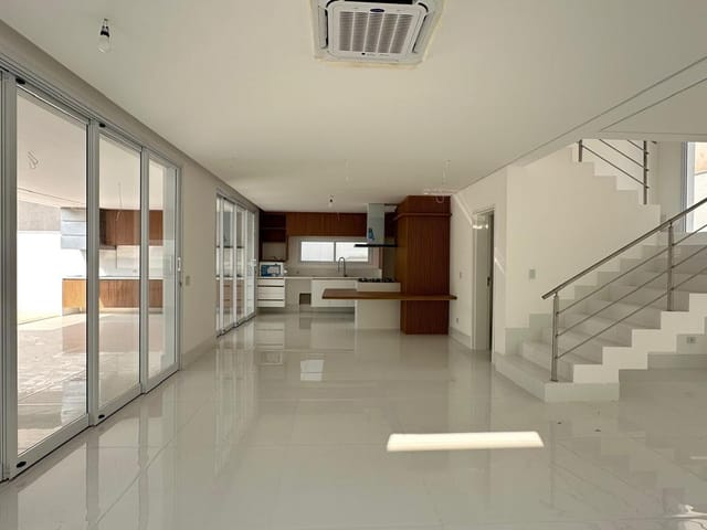 Casa com 490m² 4 quartos e 7 banheiros, à venda, no bairro Alphaville em Santana de Parnaíba