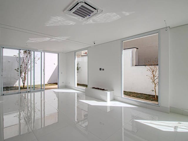 Casa com 490m² 4 quartos e 7 banheiros, à venda, no bairro Alphaville em Santana de Parnaíba