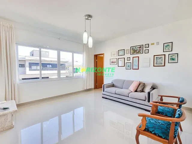 Casa com 457m² 4 quartos e 4 banheiros, à venda, no bairro Condomínio Residencial Jaguary em São José dos Campos