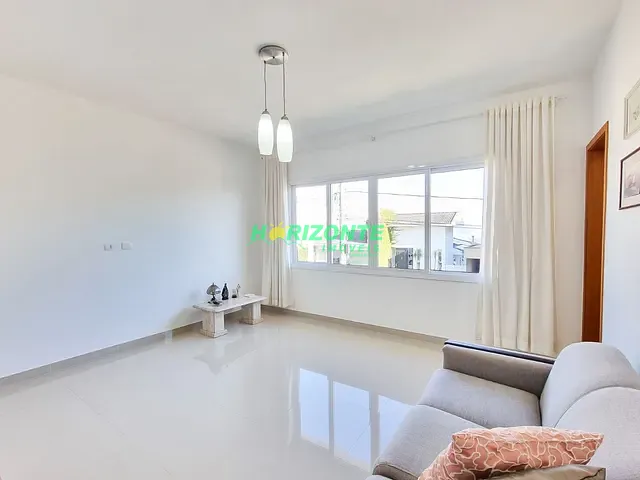 Casa com 457m² 4 quartos e 4 banheiros, à venda, no bairro Condomínio Residencial Jaguary em São José dos Campos