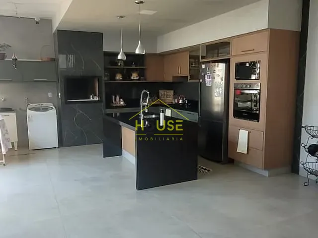 Casa com 200m² 3 quartos e 2 banheiros, à venda, no bairro Jardim Baldissera em Votuporanga