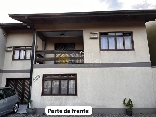 Casa com 180m² 4 quartos e 3 banheiros, à venda, no bairro Jardim Sofia em Joinville