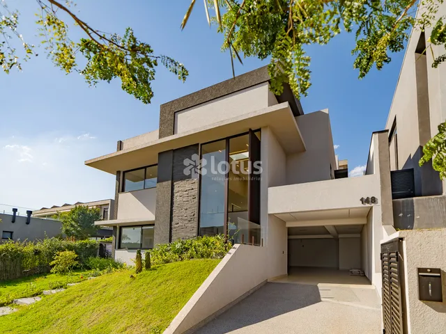 Casa com 420m² 3 quartos e 5 banheiros, à venda, no bairro Colinas da Anhangüera em Santana de Parnaíba