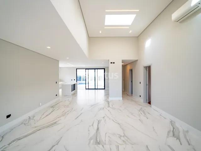 Casa com 420m² 3 quartos e 5 banheiros, à venda, no bairro Colinas da Anhangüera em Santana de Parnaíba