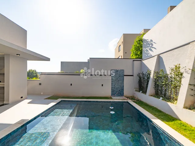 Casa com 420m² 3 quartos e 5 banheiros, à venda, no bairro Colinas da Anhangüera em Santana de Parnaíba