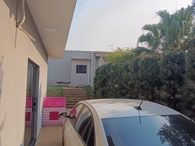 Casa com 422m² 3 quartos e 2 banheiros, à venda, no bairro Jardim Morada do Sol em Cambé