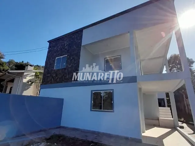 Casa com 182m² 3 quartos e 2 banheiros, à venda, no bairro Gruta em Concórdia