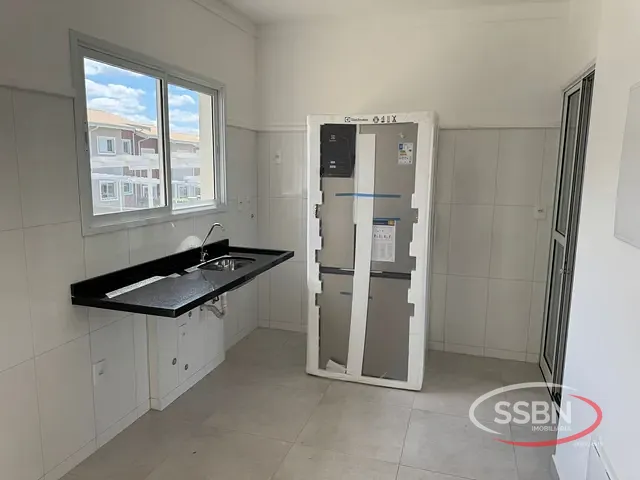 Casa 3 quartos e 3 banheiros, à venda, no bairro Jardim Santa Rosa em Nova Odessa