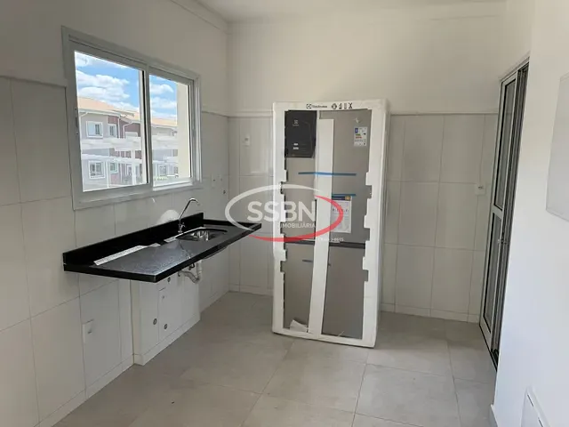 Casa 3 quartos e 3 banheiros, à venda, no bairro Jardim Santa Rosa em Nova Odessa