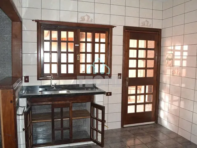 Casa com 172m² 3 quartos e 3 banheiros, à venda, no bairro Jardim da Luz em Taubaté