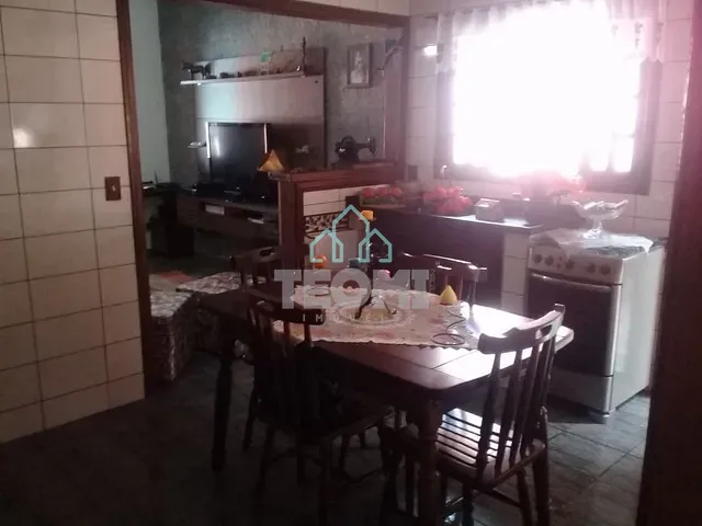 Casa com 172m² 3 quartos e 3 banheiros, à venda, no bairro Jardim da Luz em Taubaté