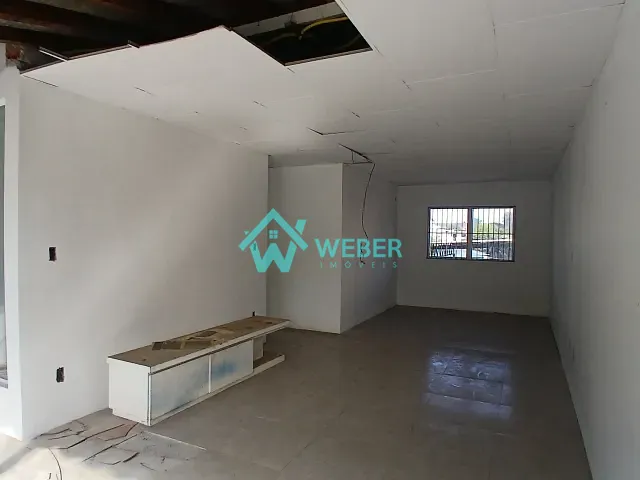 Casa para alugar, no bairro Industrial em Novo Hamburgo