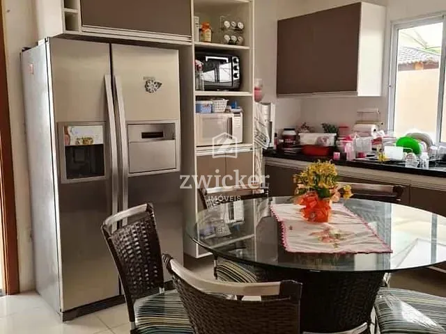 Casa com 360m² 4 quartos e 6 banheiros, à venda, no bairro Quinta Ranieri em Bauru