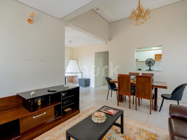 Casa com 450m² 3 quartos e 3 banheiros, à venda, no bairro Paranapanema em Paranapanema