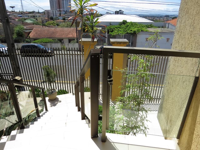 Casa com 520m² 3 quartos e 4 banheiros, à venda, no bairro Centro em Ponta Grossa