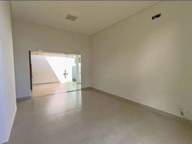 Casa 3 quartos e 3 banheiros, à venda, no bairro Royal Maison em Londrina