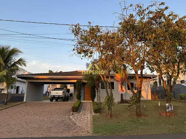 Casa 4 quartos e 6 banheiros, à venda ou para alugar, no bairro Terras de Mont Serrat em Salto