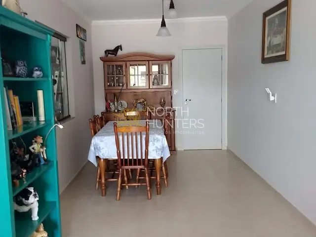 Casa com 240m² 3 quartos e 3 banheiros, à venda, no bairro Santa Catarina em Joinville