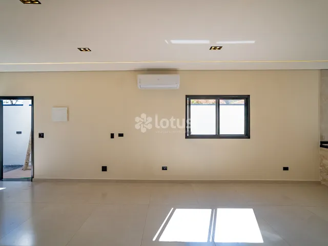 Casa 3 quartos e 3 banheiros, à venda, no bairro Villas do Jaguari em Santana de Parnaíba