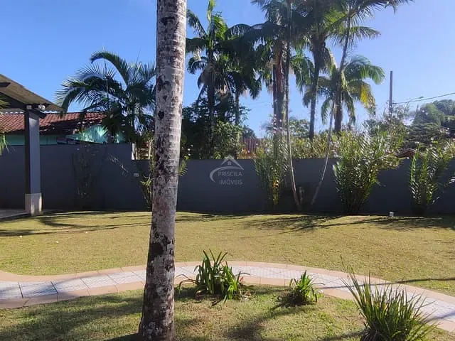 Casa com 520m² 4 quartos e 3 banheiros, à venda, no bairro Boracéia em São Sebastião