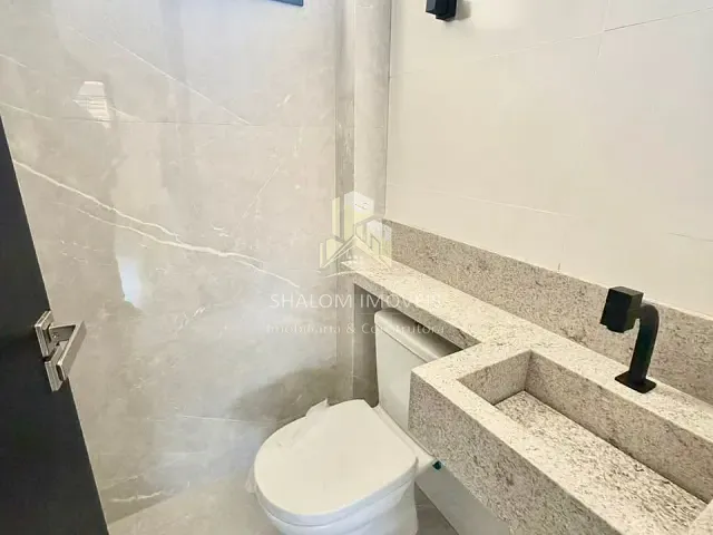 Casa 3 quartos e 2 banheiros, à venda, no bairro Planalto em Belo Horizonte