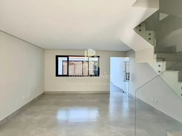 Casa 3 quartos e 2 banheiros, à venda, no bairro Planalto em Belo Horizonte